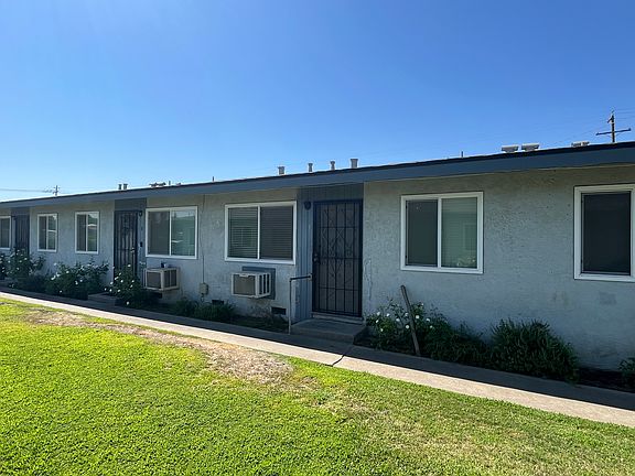 3rd image of 3017 N Vagedes Ave #C