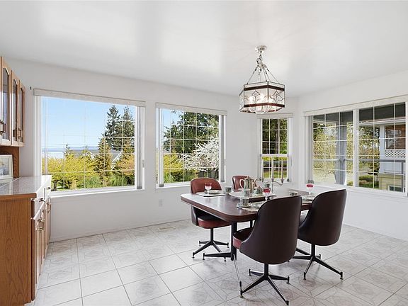 3rd image of 846 Wright Rd