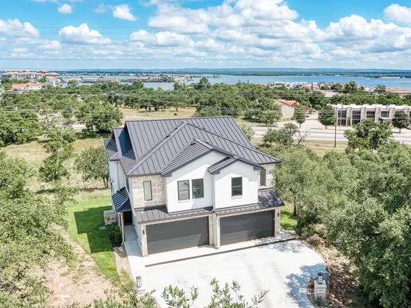 200 Right Ln, Horseshoe Bay, TX 78657