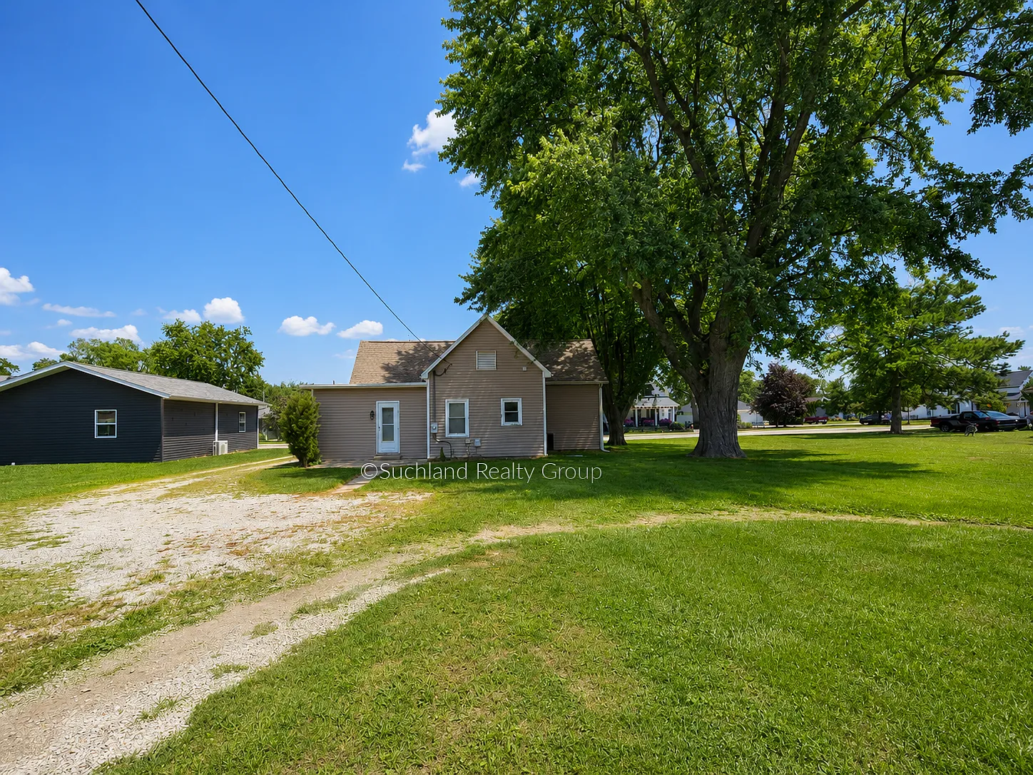 3 bed, 1104 sqft, $1,400 — Photo 2