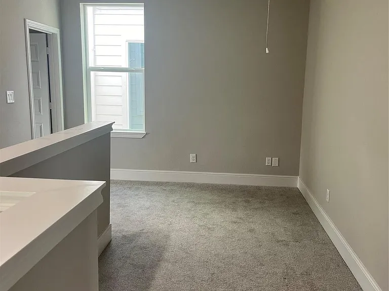 2331 Paul Quinn St — Photo 9