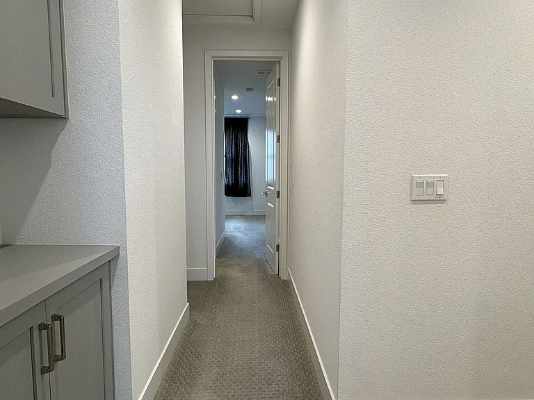 1381 W Middlefield Rd — Photo 27