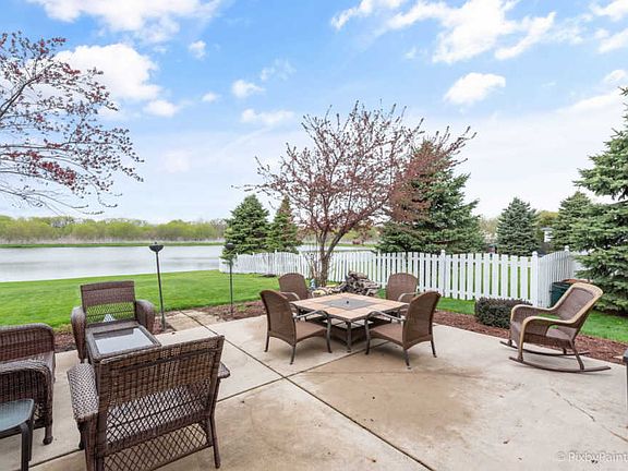 3rd image of 5801 Landcaster Cir