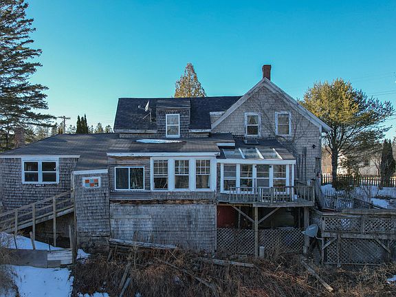 2nd image of 68 Village  Rd.
