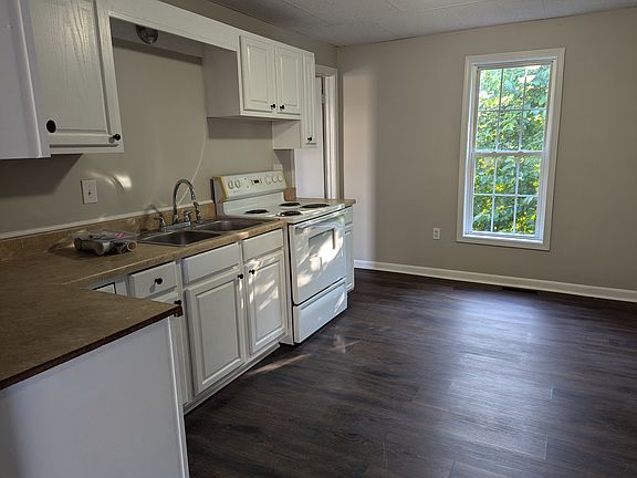 3rd image of 200 W Water St #B