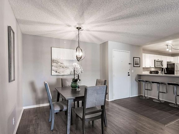 4th image of 302 Philip Dr APT 203