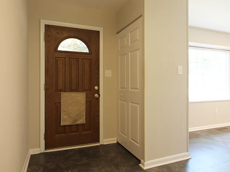 6211 Duntley Ct — Photo 9
