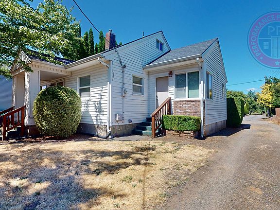2nd image of 5329 N Willamette Blvd