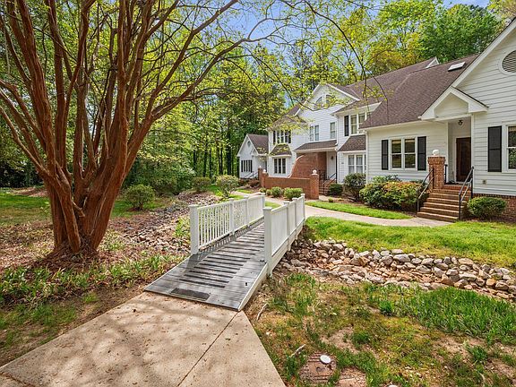 3rd image of 3838 Carnegie Ln