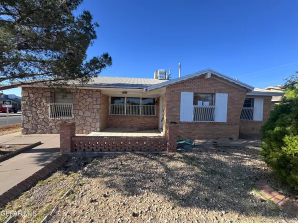 5601 Fairbanks Dr, El Paso, TX 79924