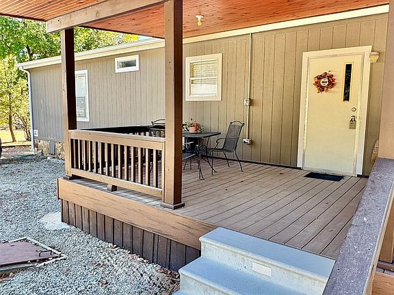 3rd image of 429868 E 1158th Rd