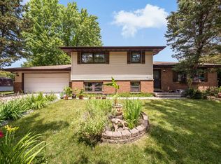 2959 Arden Pl, Joliet, IL 60435