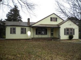 1725 Ebert St, Winston Salem, NC 27103