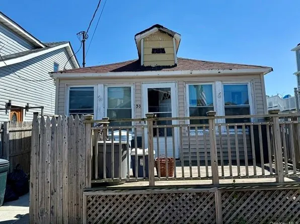 30 W 11th Road, Broad Channel, NY 11693