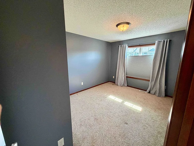15111 Louisiana Ave — Photo 3