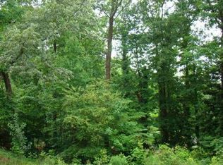 4200 Oak Forest Dr, Atlanta, GA