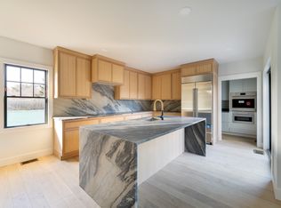 75 Fairgrounds Rd, Nantucket, MA 02554