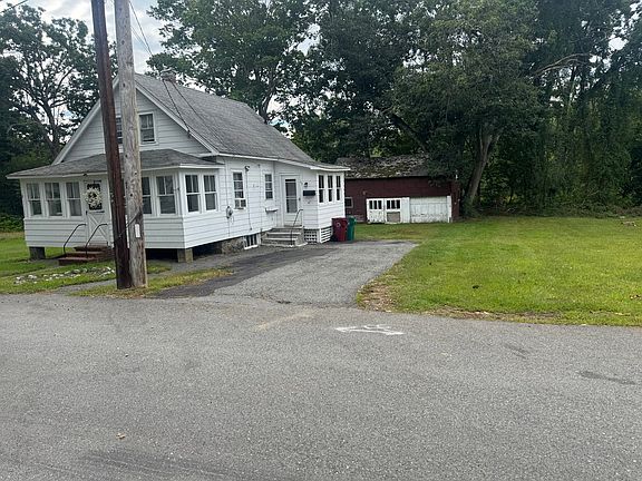3rd image of 47 Pemberton St