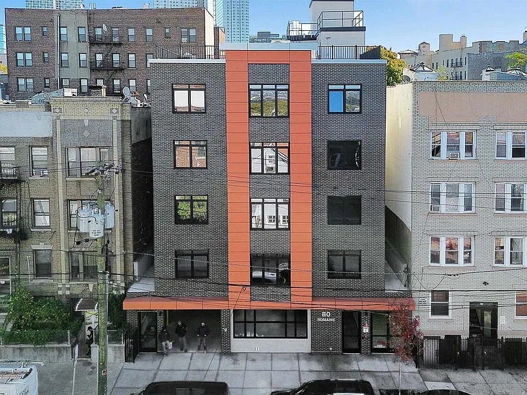 80 Romaine Ave — Photo 12