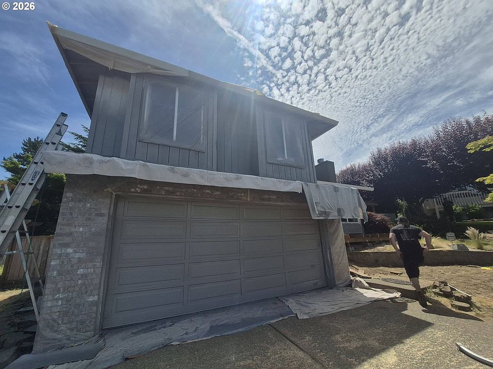 1st image of 6924 SE 116th Ave