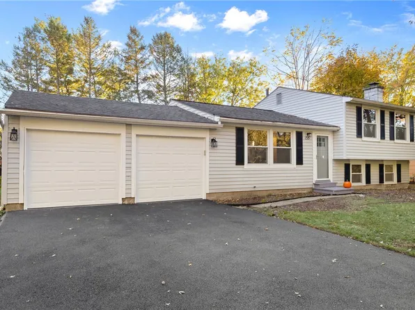135 Pilot St, Rochester, NY 14606