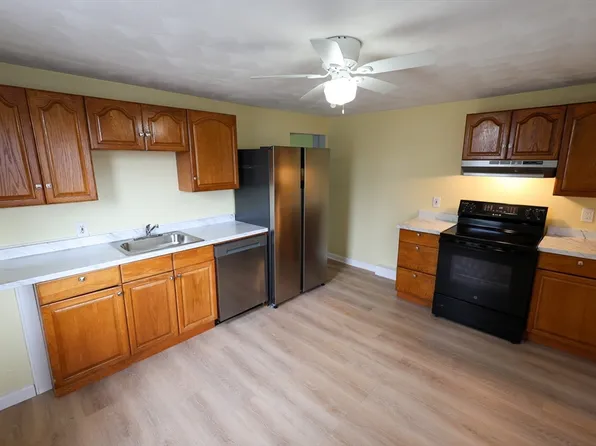 60 Essex St #2, Revere, MA 02151