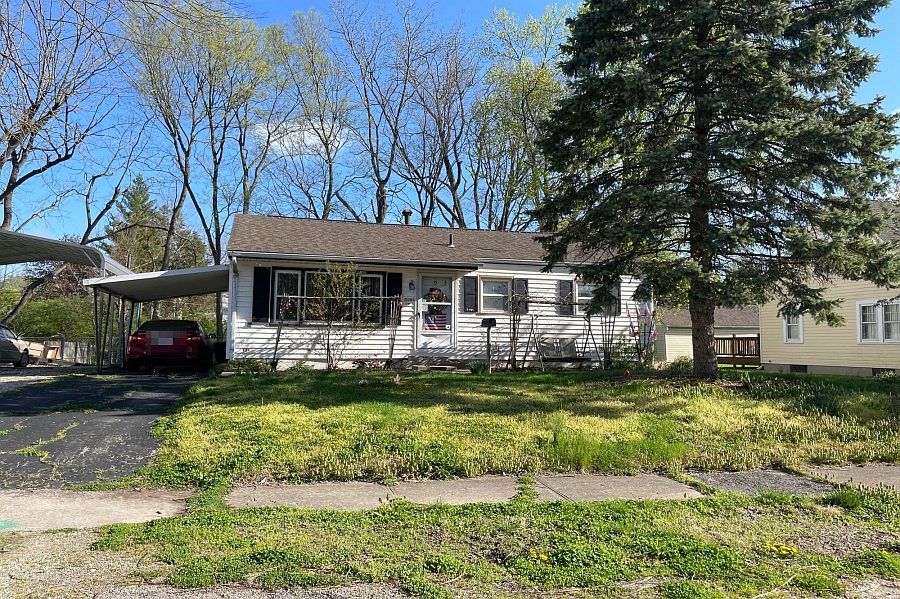 1st image of 2141 Koehler Ave