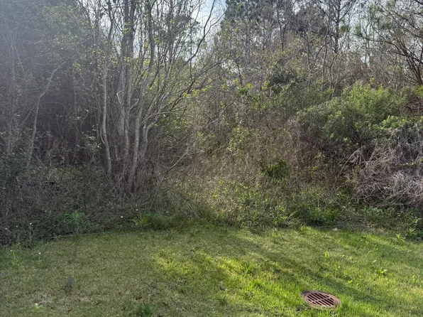 6205 Beach Bayou Ave, Biloxi, MS 39532