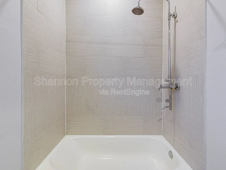 113 Tuam St — Photo 23
