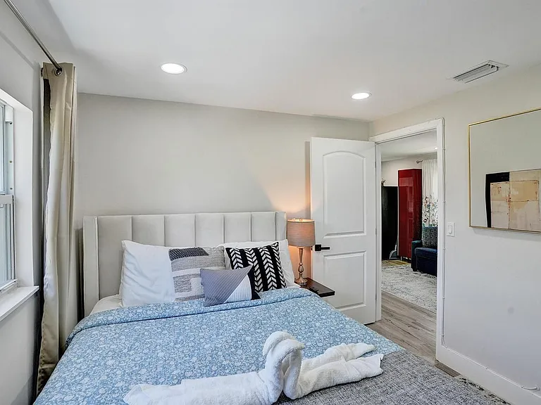 8021 NW 1st Pl — Photo 18