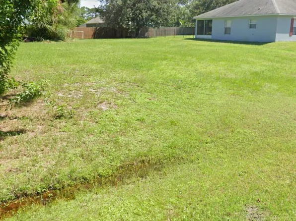 411 Bargello Ave SE, Palm Bay, FL 32909