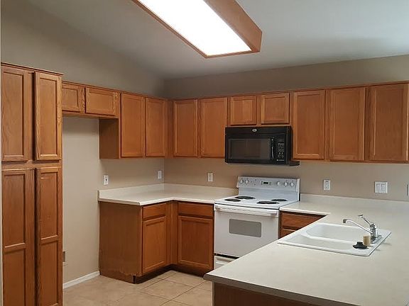 3rd image of 5111 W Wescott Dr