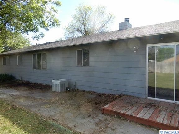 3rd image of 1523 S Garfield Pl