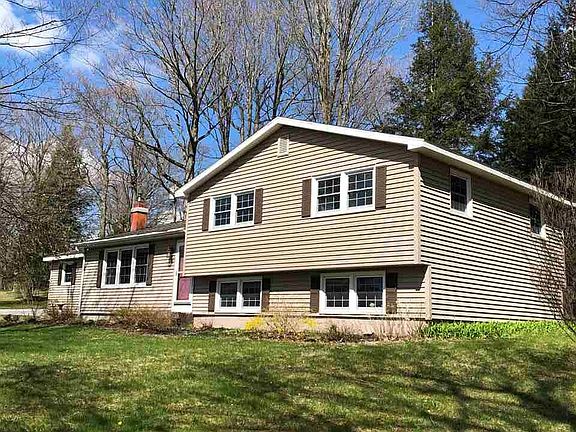 2nd image of 4 Woodmere Dr