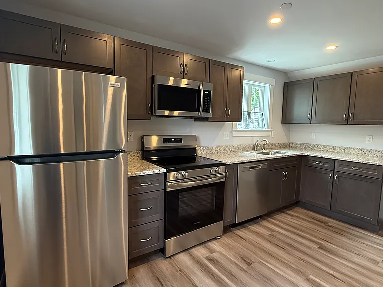 14A Academy St #C — Photo 2