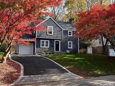 9 Saint Johns, Port Washington, NY, 11050