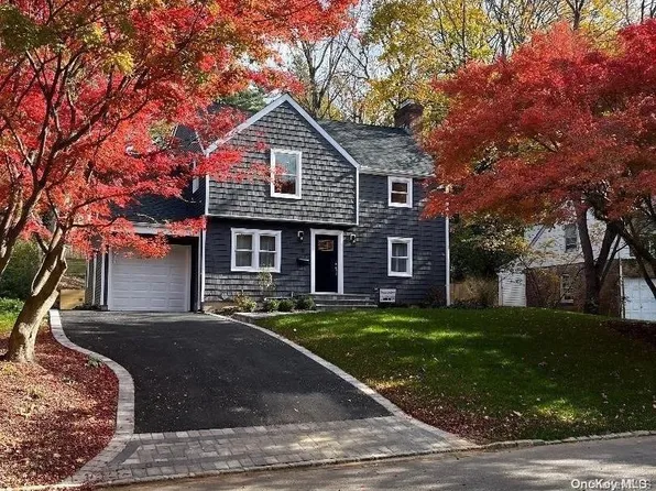 9 Saint Johns, Port Washington, NY 11050