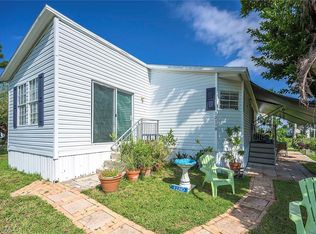 12110 Hibiscus Dr, Fort Myers, FL 33908