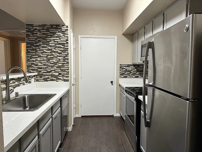 45 Maleena Mesa St #G — Photo 2