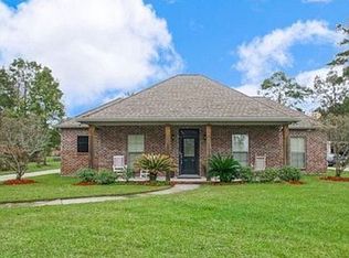 20719 Benton Heights Ave, Livingston, LA 70754