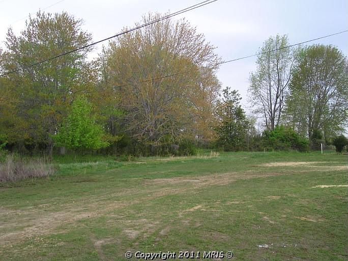 2nd image of 193 E Davis Rd