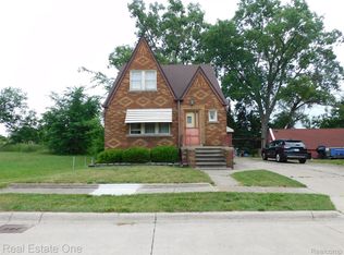 641 Garfield St, Wyandotte, MI 48192