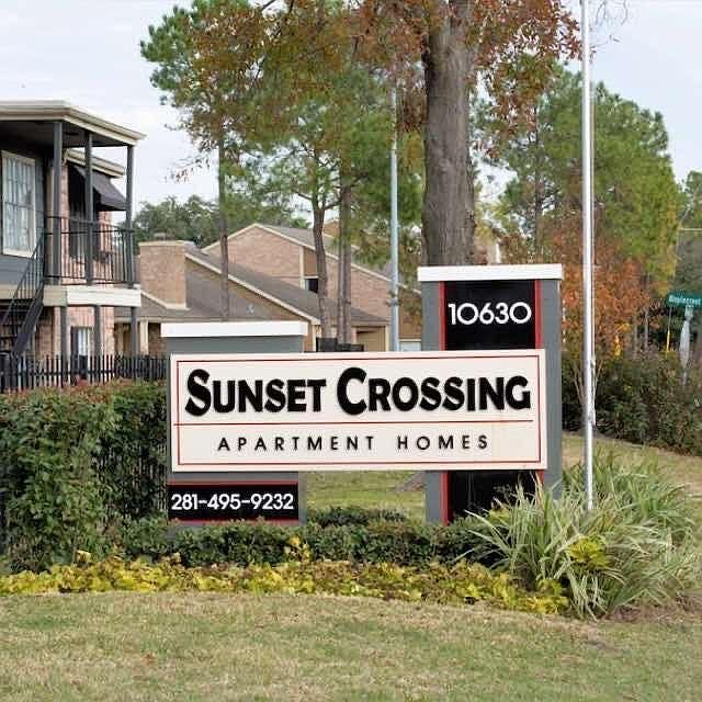 Sunset Crossing - 10630 Beechnut St Houston, TX | Zillow