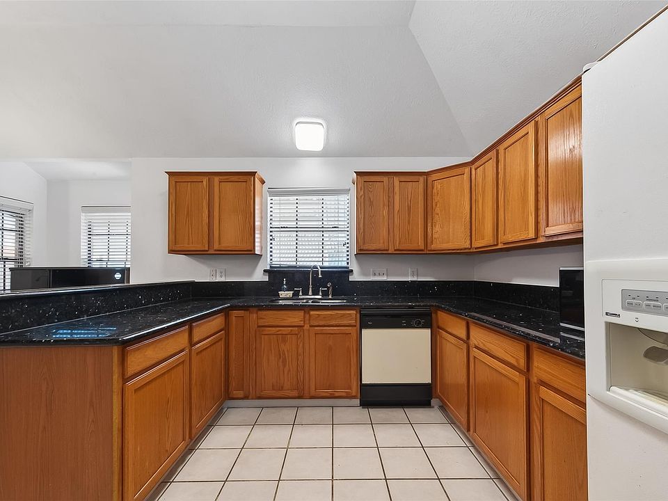1st image of 9927 Glenkirk Dr