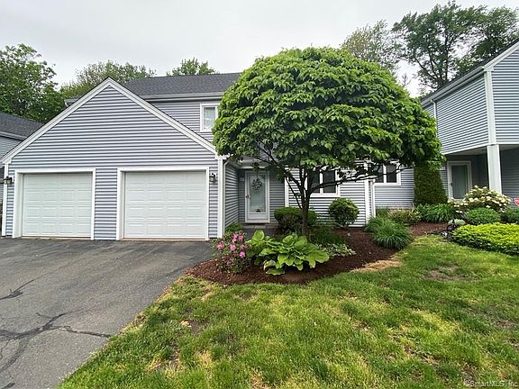 17 Winchester Ct Farmington Ct 06032 Apartments For Rent Zillow