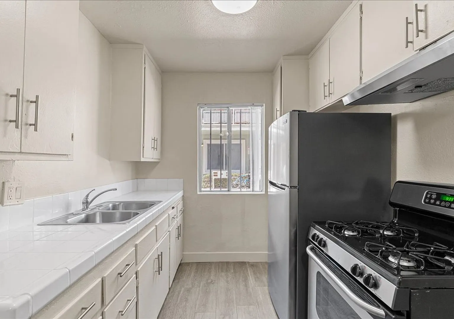 6119 Brynhurst Ave — Photo 4