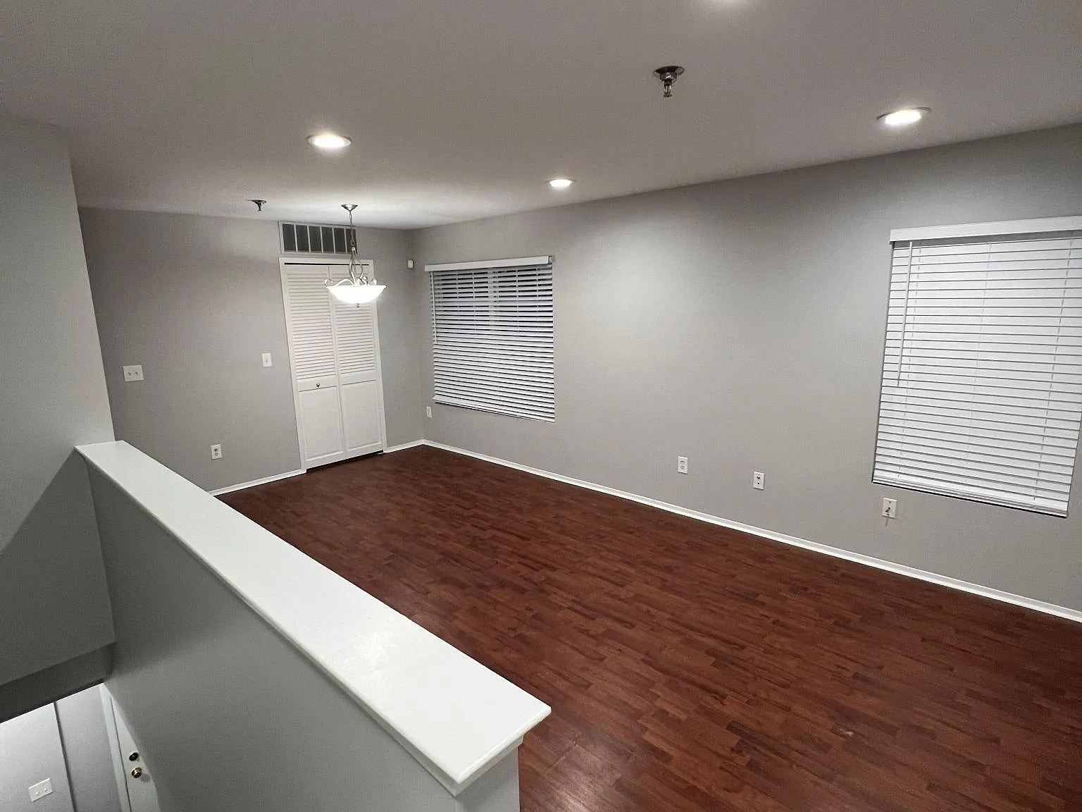 3 bed, 1046 sqft, $1,875 — Photo 3