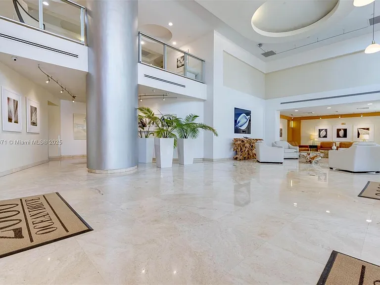 2080 S Ocean Dr #9 — Photo 4