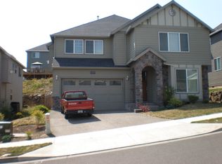 12957 SE Meadehill Ave, Happy Valley, OR 97086