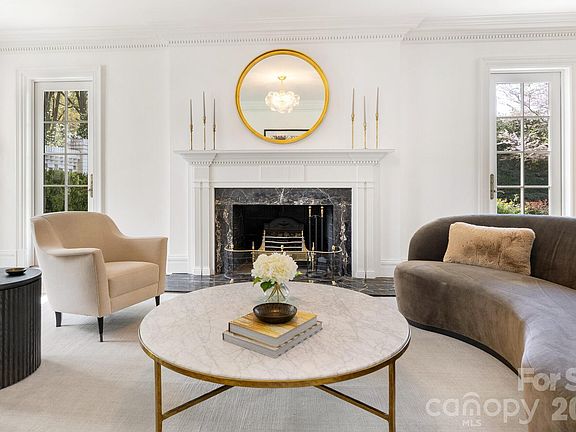 5th image of 1930 Queens Rd W